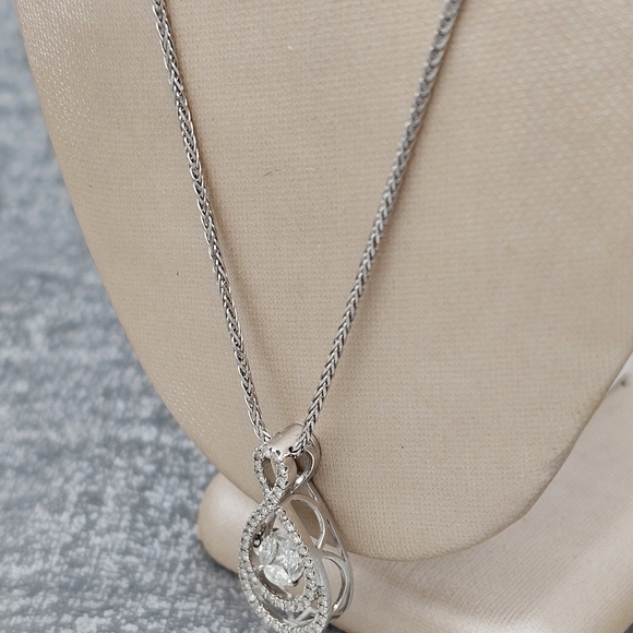 14K White Gold Floating Center Diamond Necklace - Picture 3 of 8